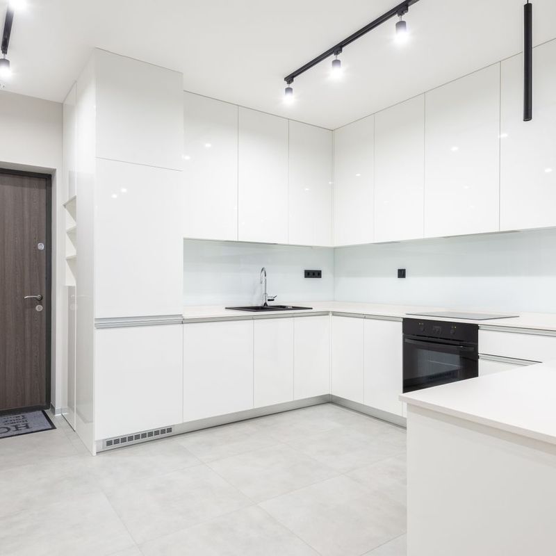 Modern kitchen cleaned top to bottom